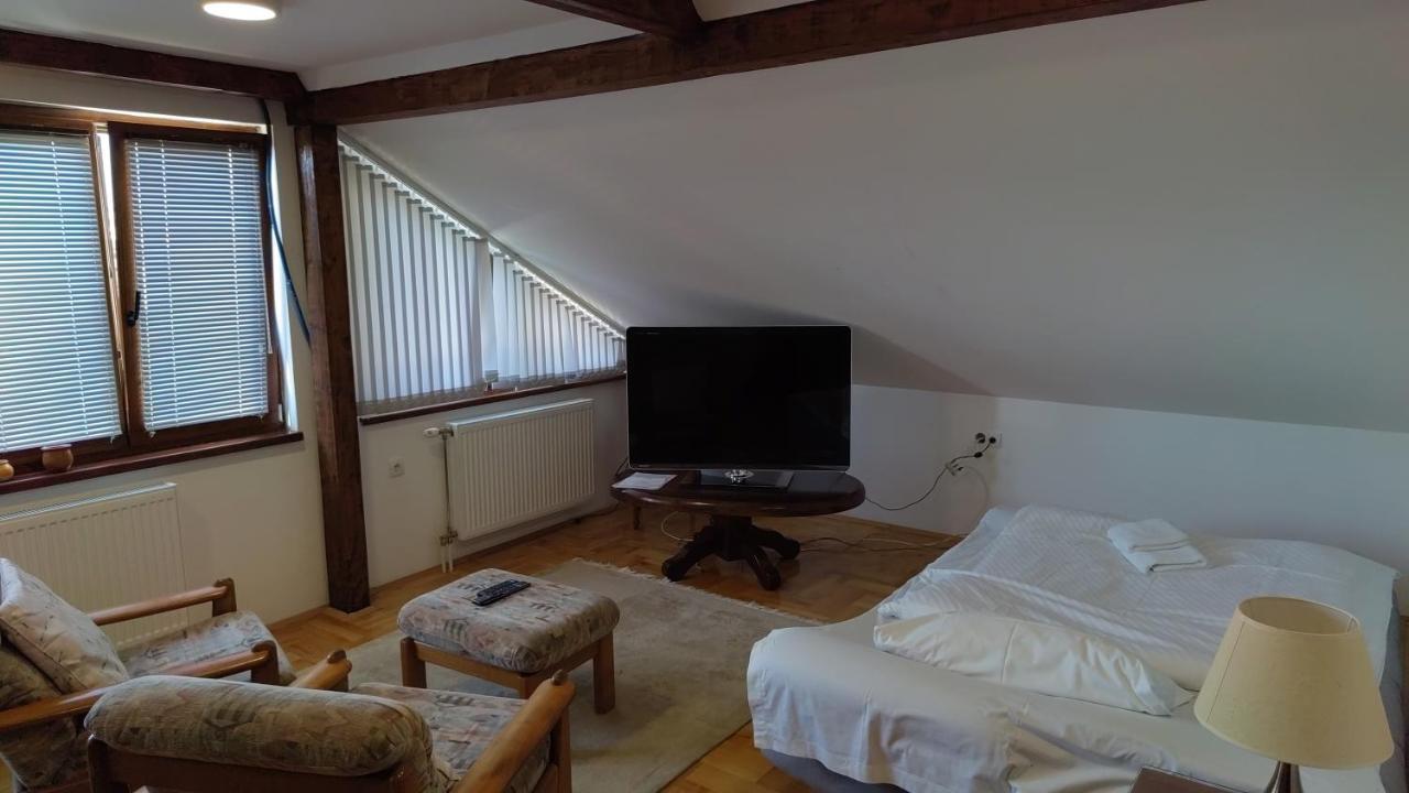 Apartment Mladenovic Kladovo