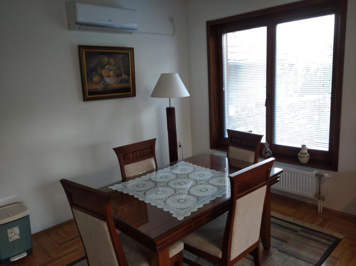 Mladenovic Apartment *