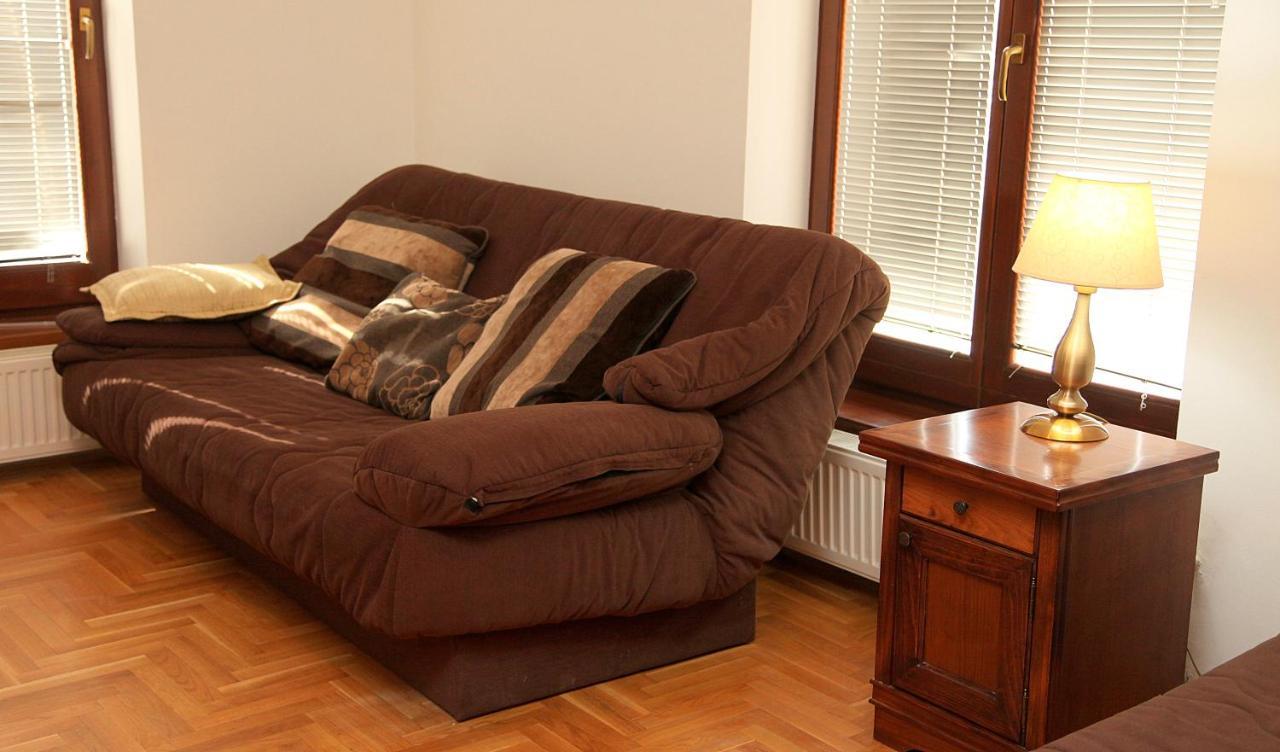 Apartment Mladenovic *